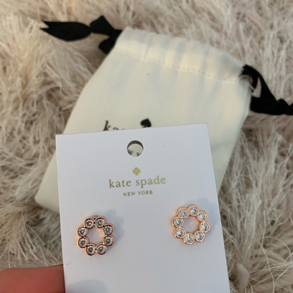 NWT Kate Spade Full Circle rose gold studs - Picture 4 of 5